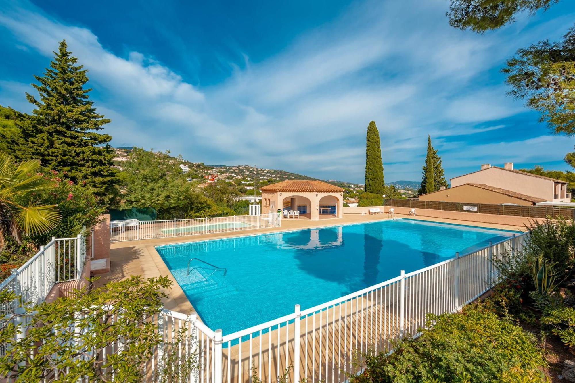 Residence Partenaire Le Domaine De Garlande Cavalaire-sur-Mer Extérieur photo